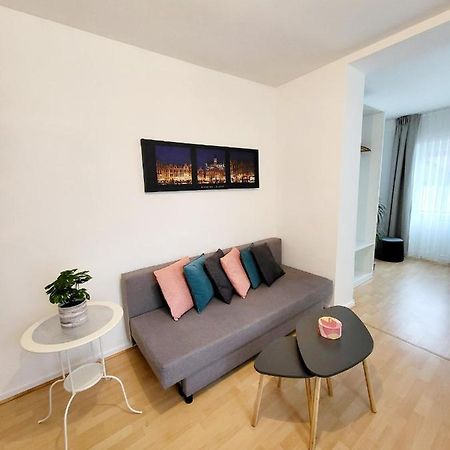 Studio Alicia, Idealement Situe Etterbeek Ngoại thất bức ảnh