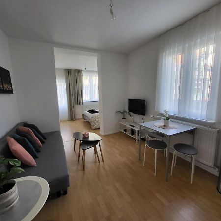 Studio Alicia, Idealement Situe Etterbeek Ngoại thất bức ảnh