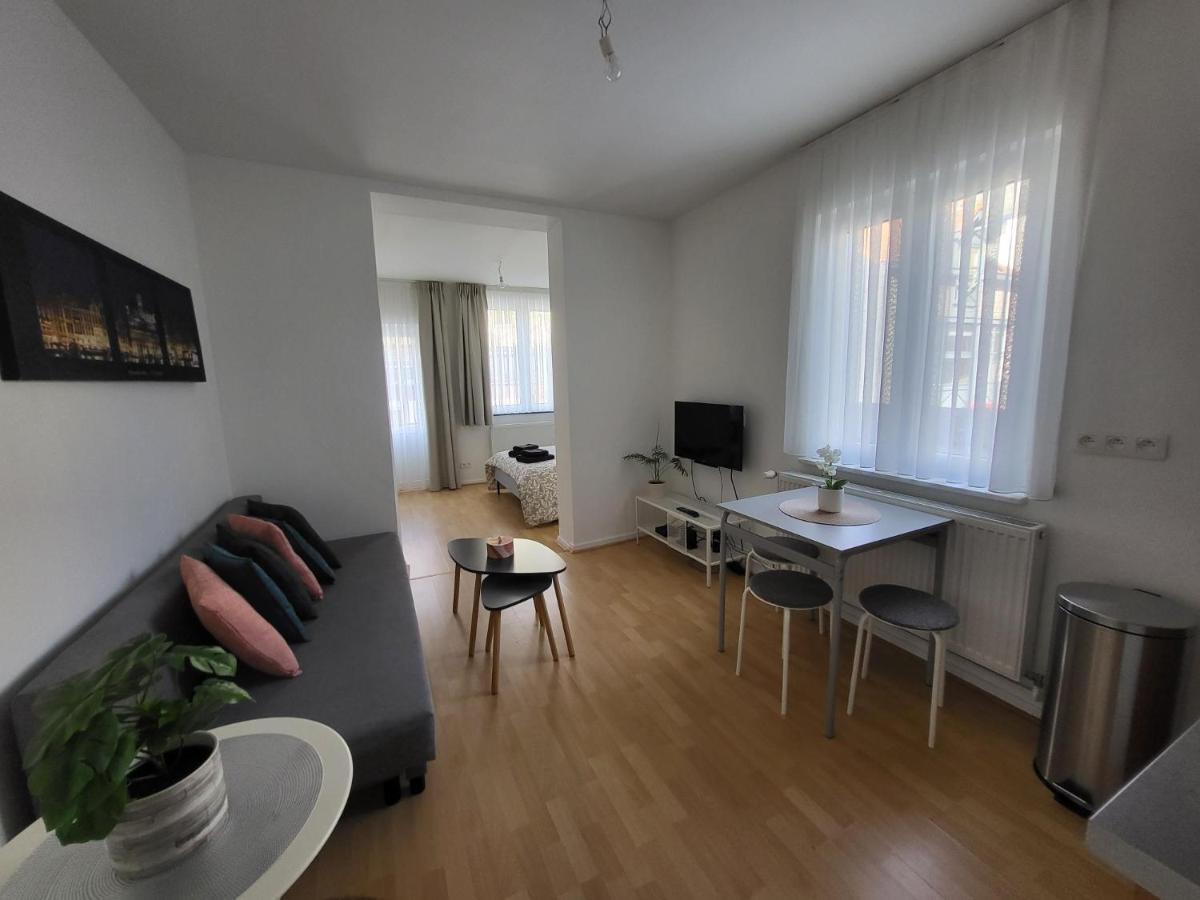 Studio Alicia, Idealement Situe Etterbeek Ngoại thất bức ảnh